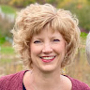 Meet your Posher, Carlyn